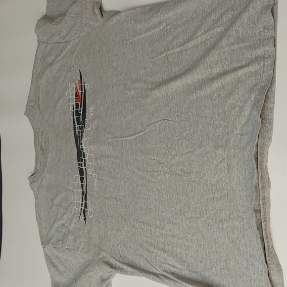 Nike tshirt - Picture 1 of 6
